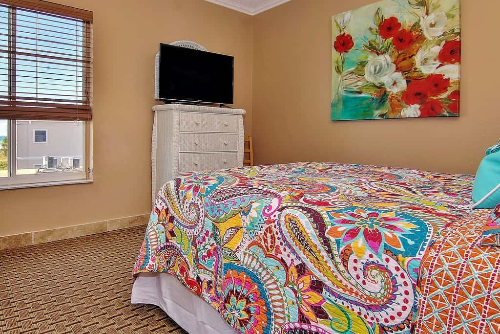 Gulf front condo with pool amazing views and central AC dog friendly