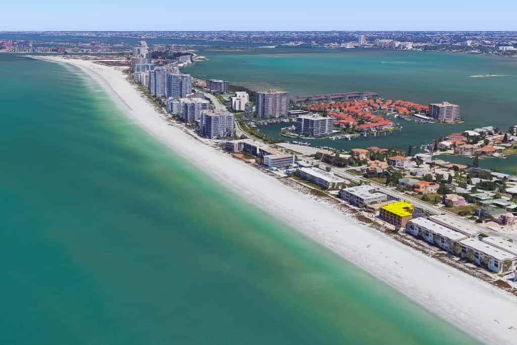 Gulf front condo with pool amazing views and central AC dog friendly
