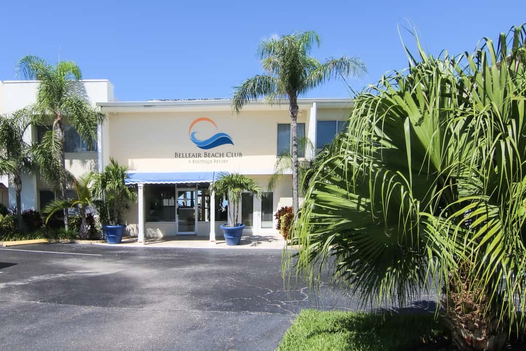 Gulf front condo with pool amazing views and central AC dog friendly