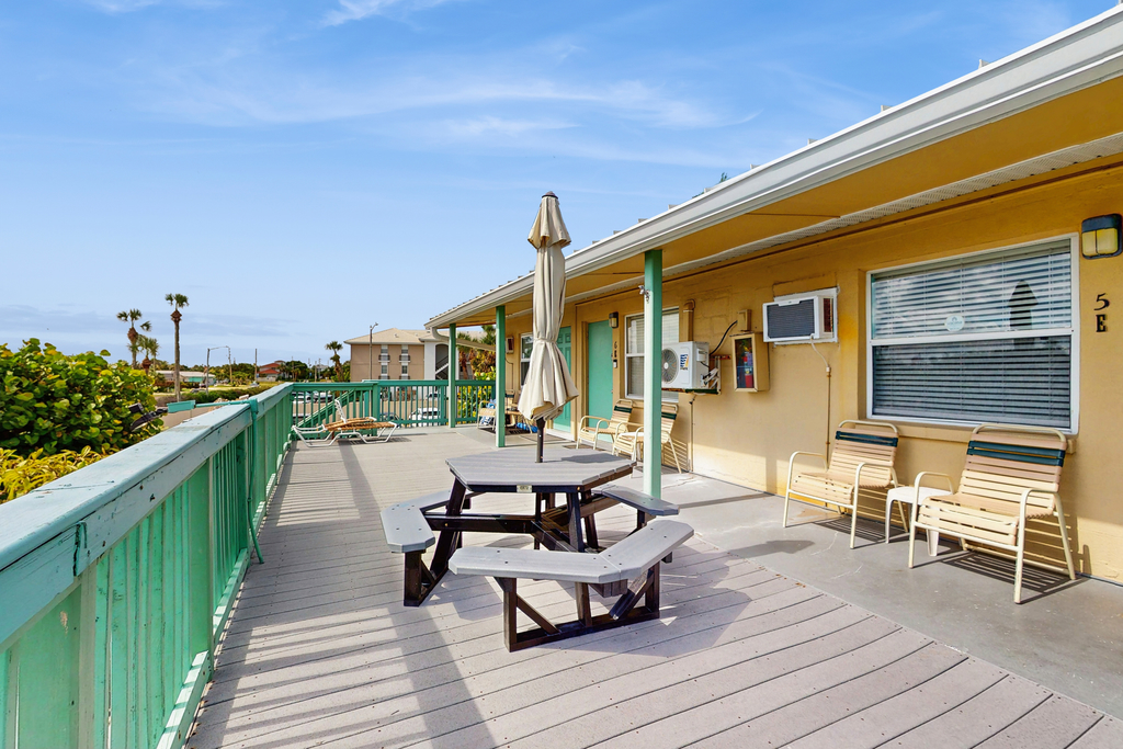 Breezy Belleair Beach condo with sundeck and private beach access