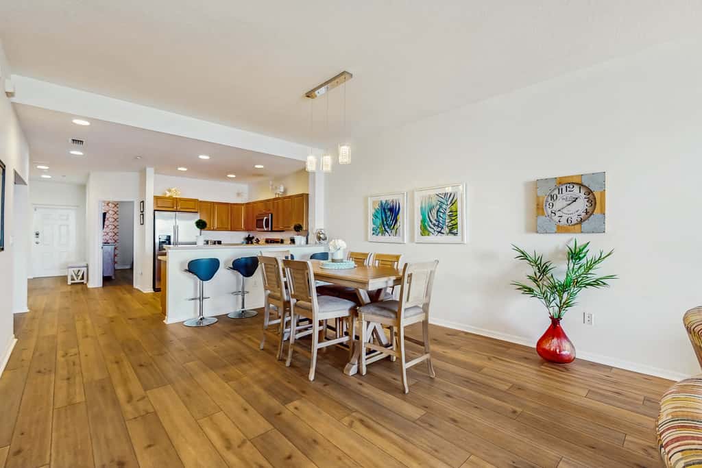 Dog friendly bayfront 4th floor condo with bay views heated pool and spa WD