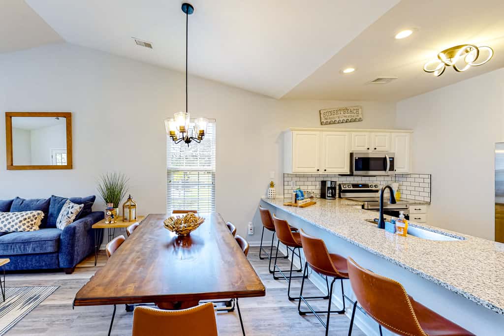 SB40  Family Tides - Sandpiper Bay