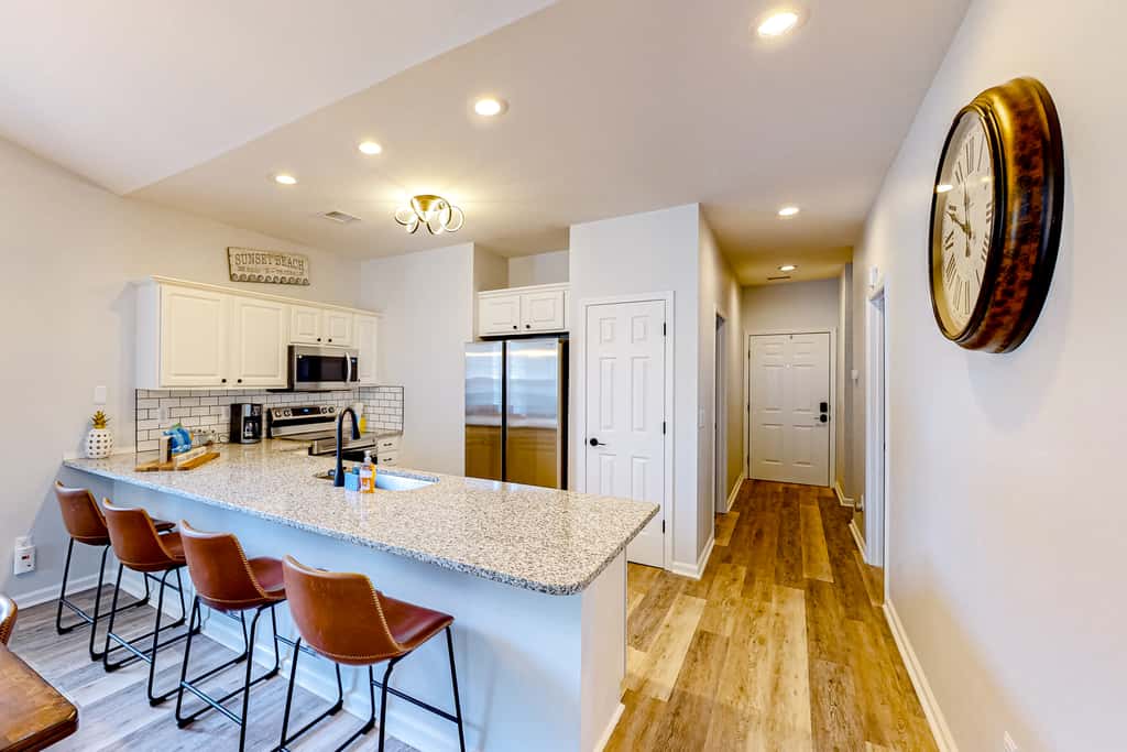 SB40  Family Tides - Sandpiper Bay
