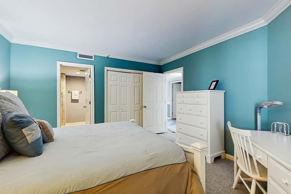 OIB74 Kat Cove 2