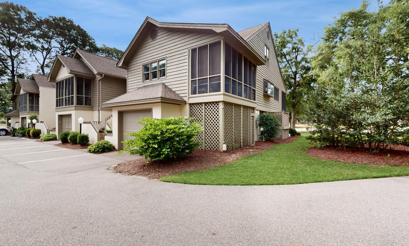 Clubhouse Villa 3BR: Close to golf and beach