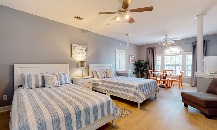 SB72B: Coastal Suite with golf course view and shared pool access