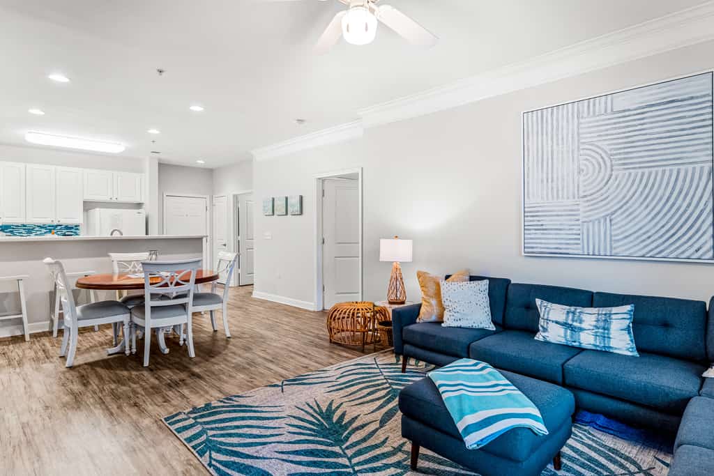 Crow Creek Retreat: Golf-course-front villa at Crow Creek with screened porch and washer/dryer