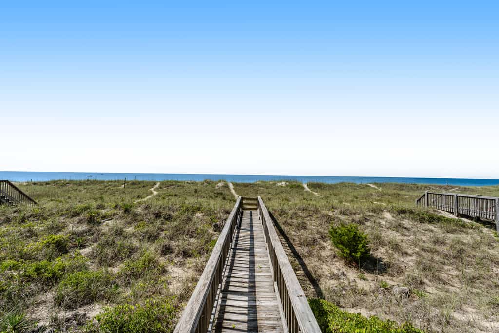 Fantastic Oceanfront Getaway w/ Patio, Deck, WiFi, Central AC, and Private W/D