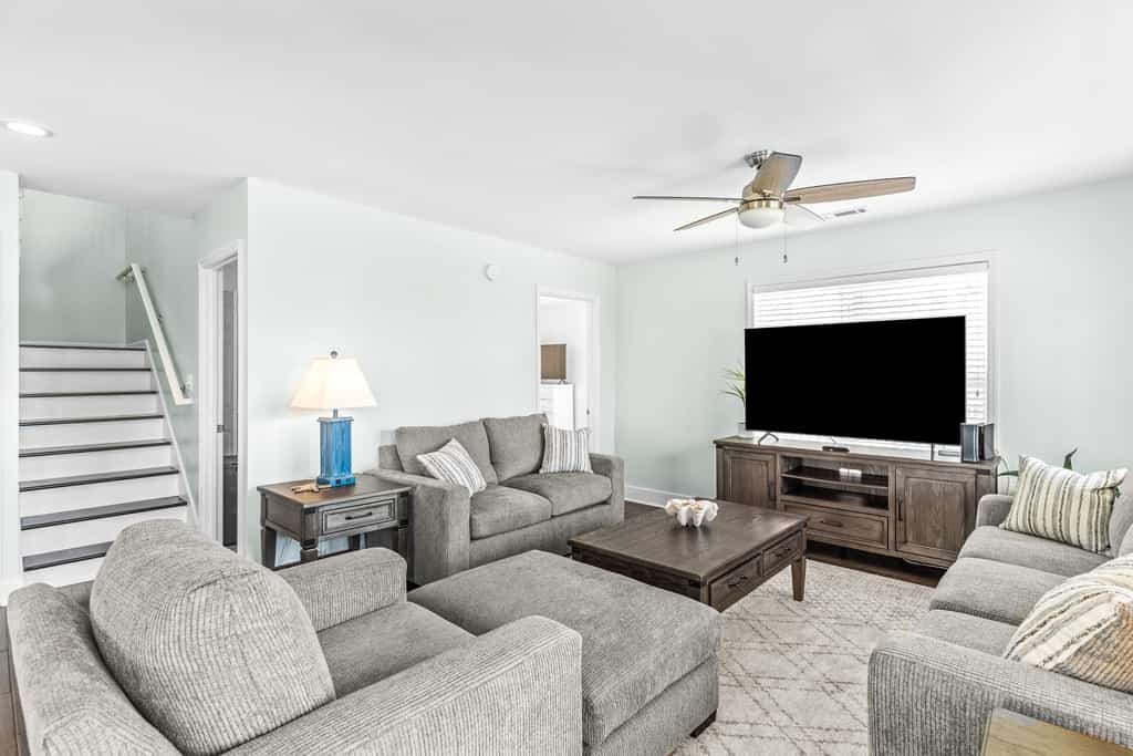 Ocean-view second-row home with fast WiFi & outdoor shower - steps to beach