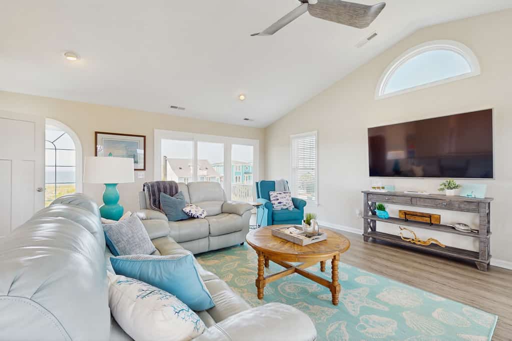 Stunning coastal home with ocean views and close to beach access