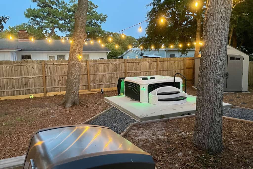 Beach - Please:  Dog-Friendly, Hot Tub, Step-free