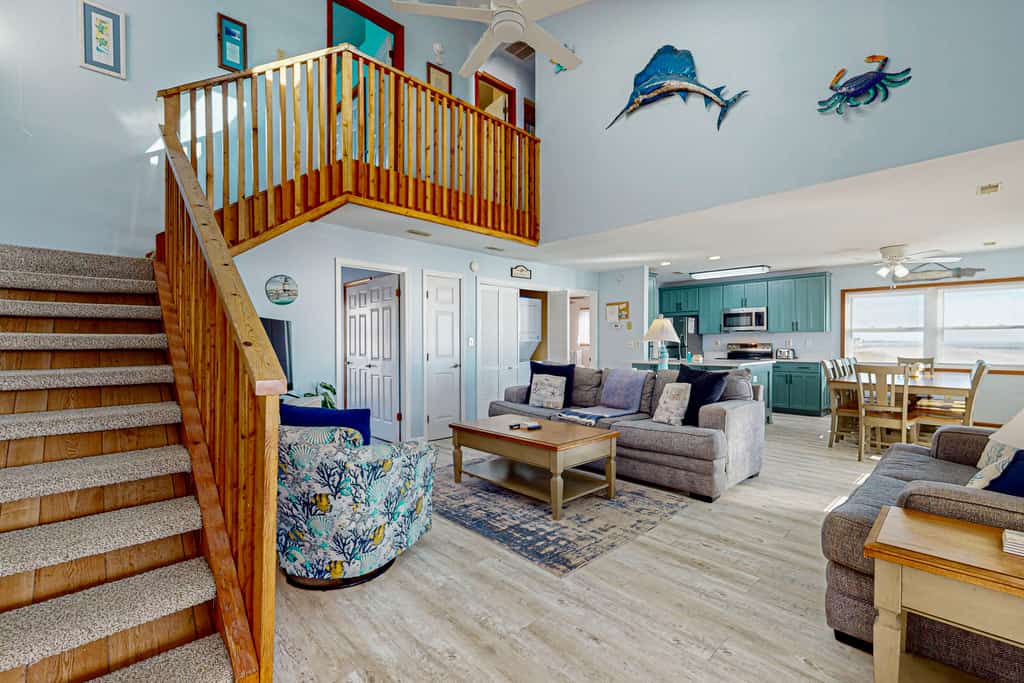 Summer Sands: Waterfront, Dog Friendly, Balcony
