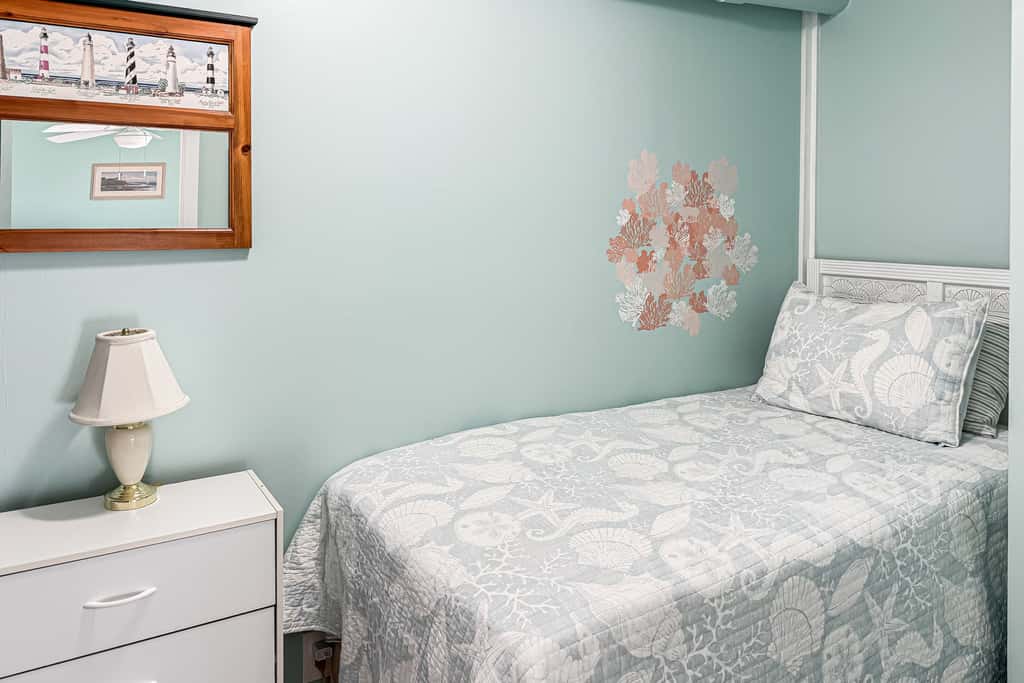 OIB57 The Turquoise Pearl