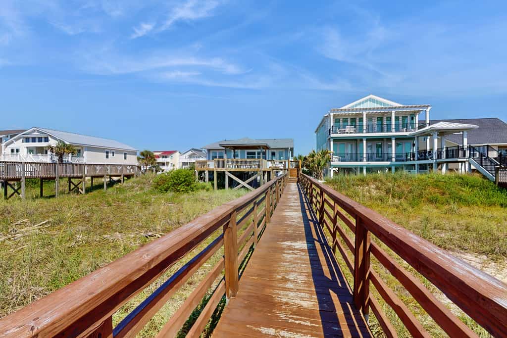 Deja Blue: Oceanfront Perfection