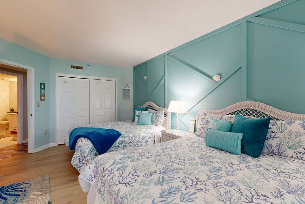 OIB73 Kat Cove 1