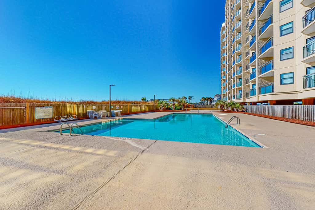 OIB73 Kat Cove 1
