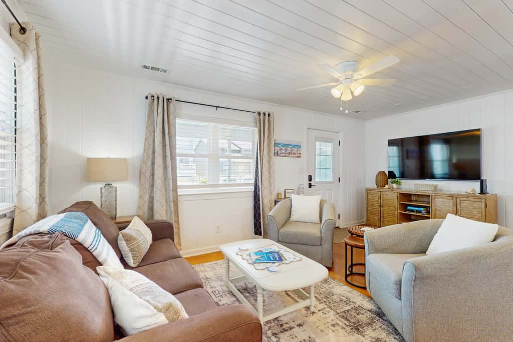 OIB86 The Beach House