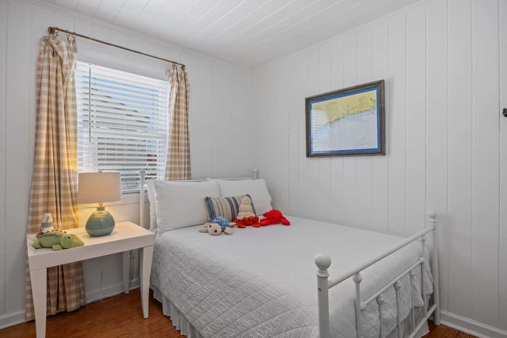 OIB86 The Beach House