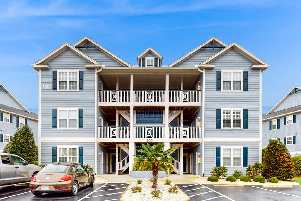 STJ16 Mystic Marina, Unit 204