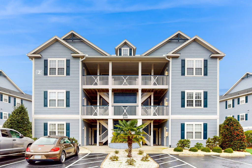 STJ16 Mystic Marina, Unit 204