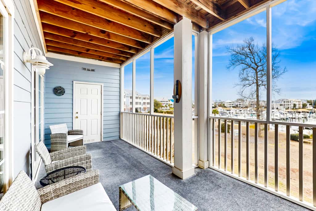 STJ16 Mystic Marina, Unit 204