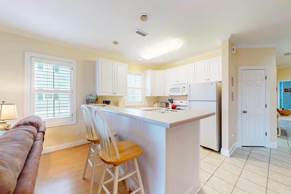 STJ16B Mystic Marina, 204B