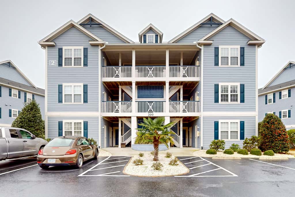 STJ16B Mystic Marina, 204B