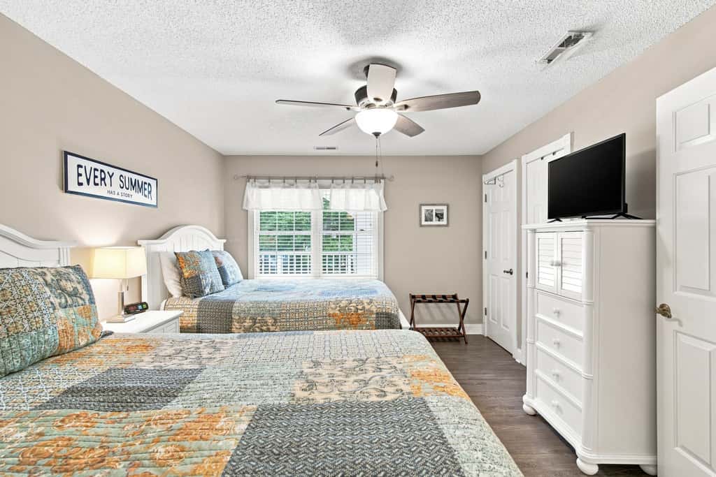 SB05 Blue Heron Hideaway