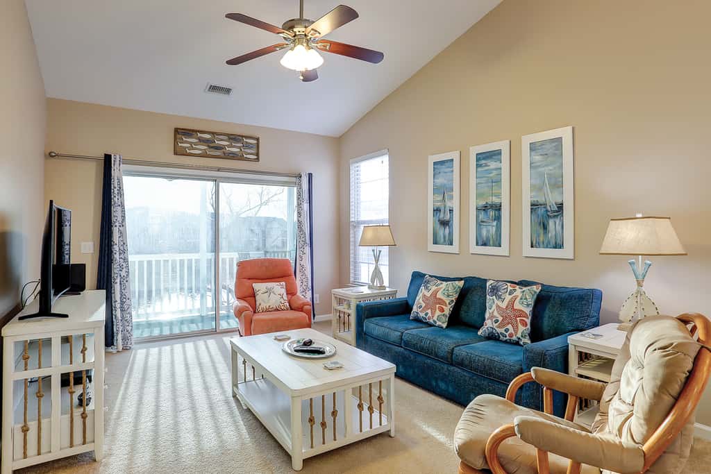 SB28 Coral Hideaway