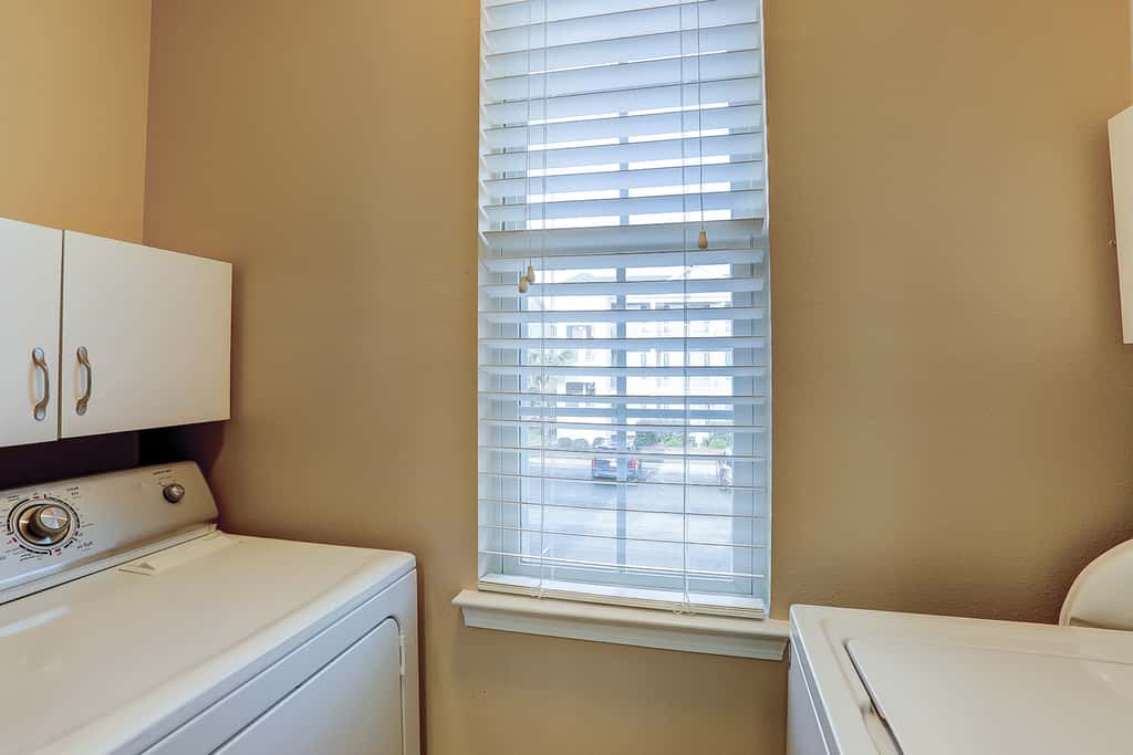 SB28 Coral Hideaway