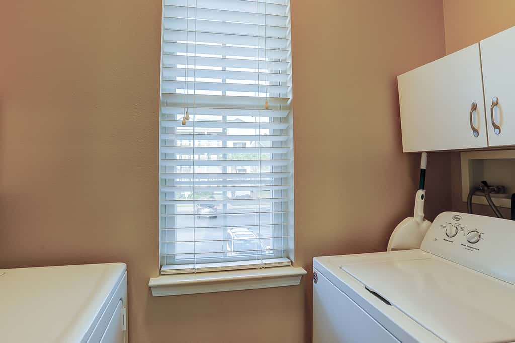 SB28 Coral Hideaway