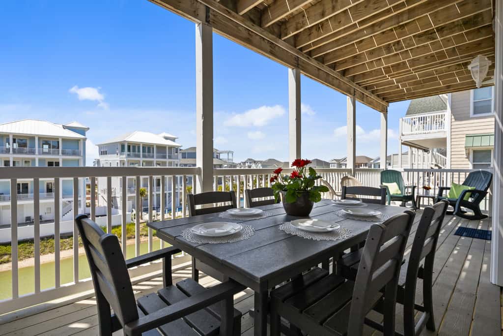 OIB02 West End Isle Retreat
