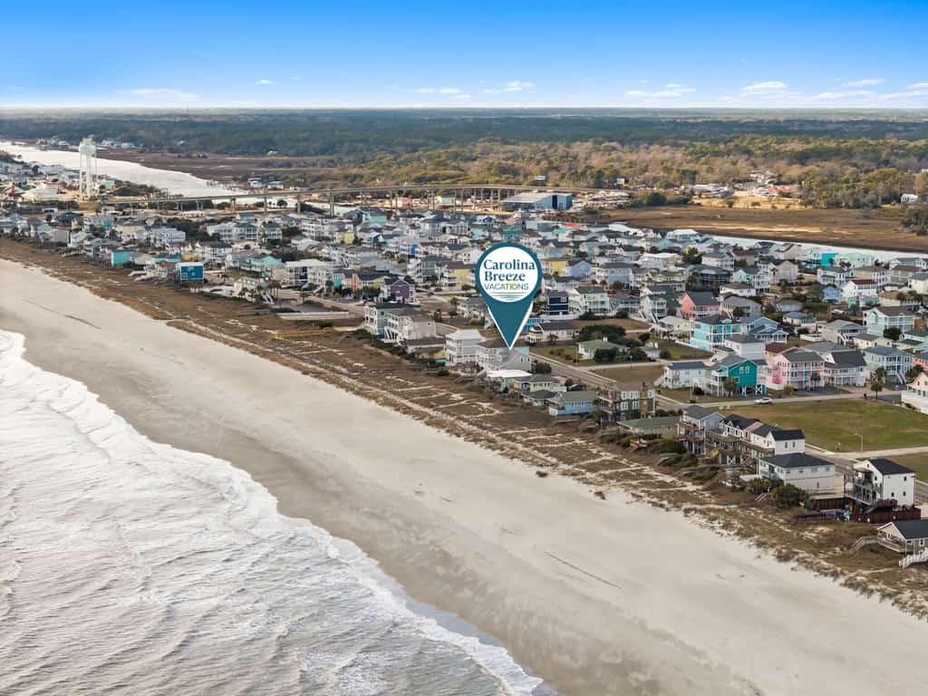 Barefeet Retreat: Oceanfront home with a Private Beach Access and Spacious Covered Porches