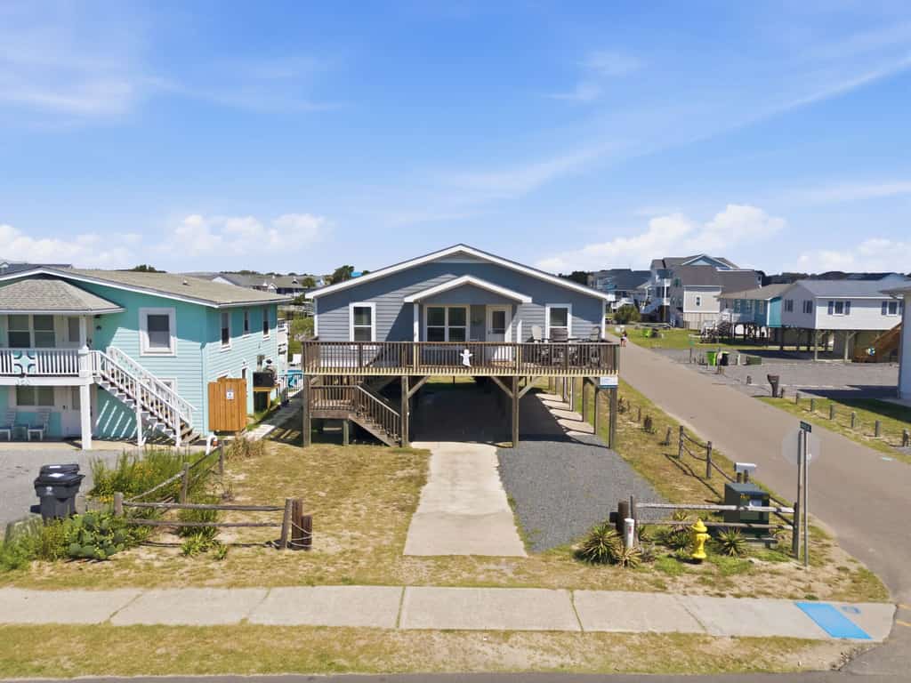 Casper's Hideaway: Dog-Friendly Coastal Home, Patio