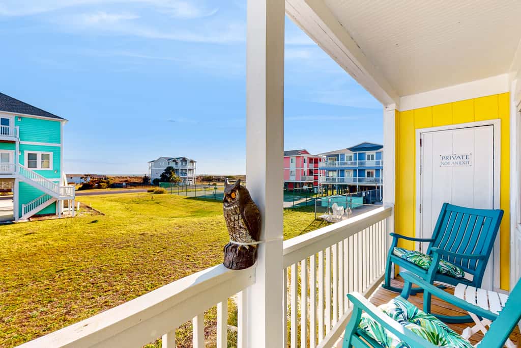 HB272 Sunshine Ally - Captain's  Villa 9-C