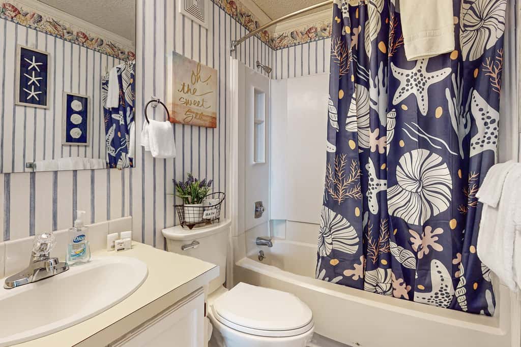 HB242 Captain's Villa 6-B