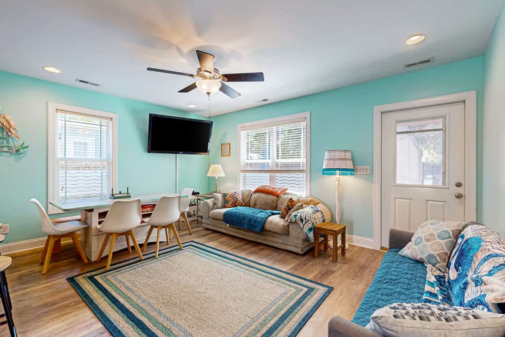 Blue Dream: Dog Friendly Coastal Cottage