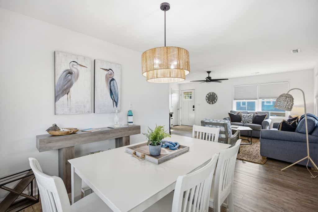Southern Marsh: Stunning marsh view home with fire-pit and close to beach access