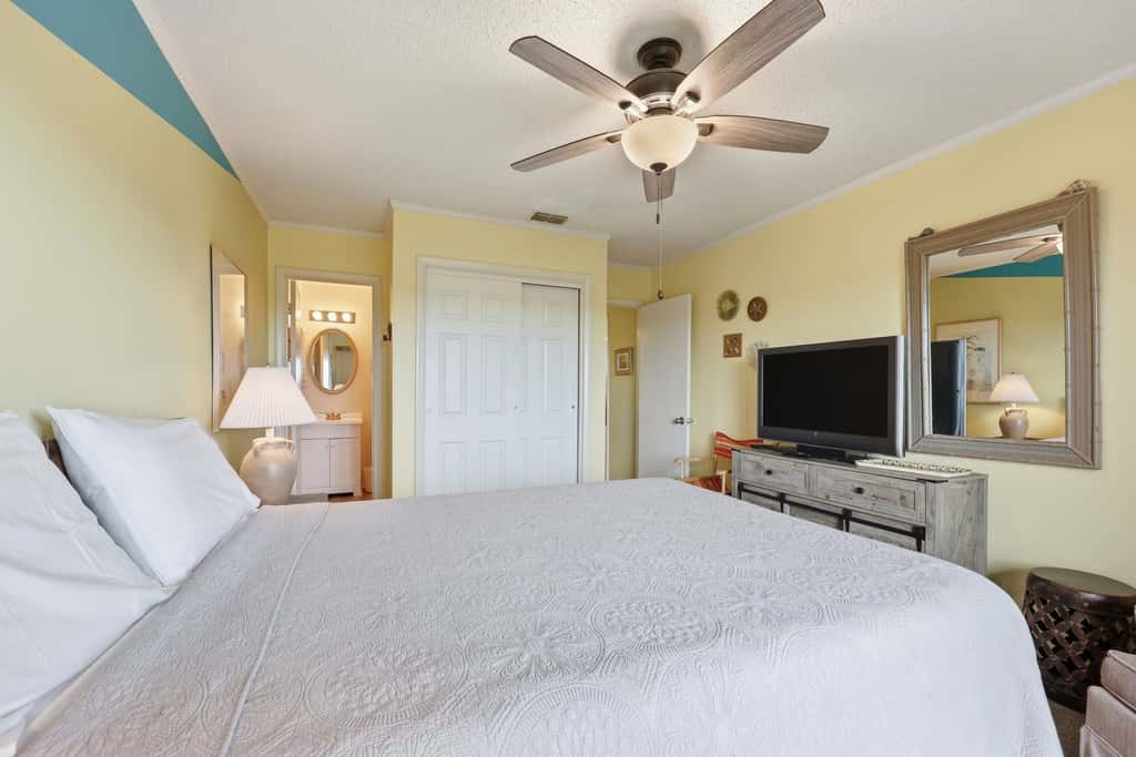 ABIBS50 Island Beach & Racquet Club H304