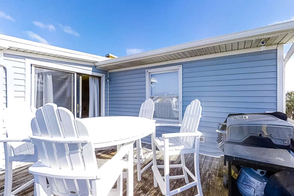 Sailing Away: Canal-Front Condo, Boat Slip