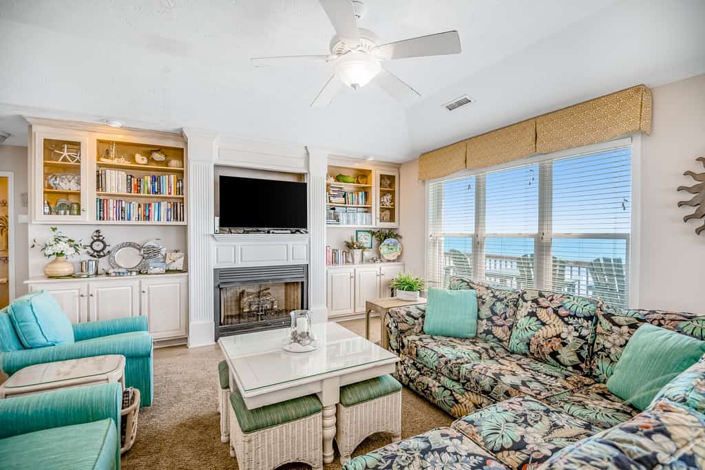 Oceanfront home with direct beach access - game room, private interior elevator