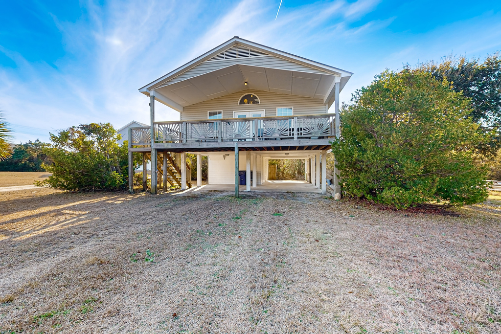 TB601 Clamshell Cottage