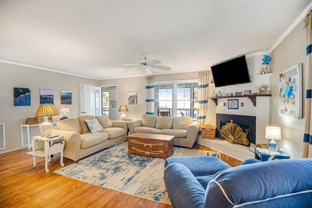 TB208C Bland's Landing
