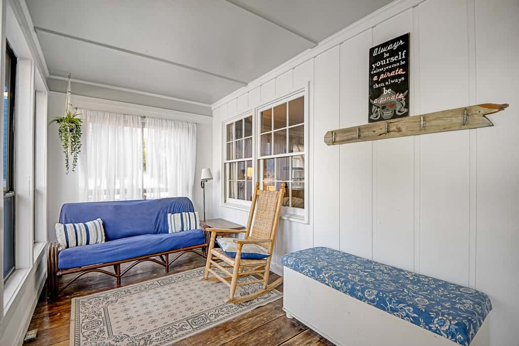 TB208C Bland's Landing
