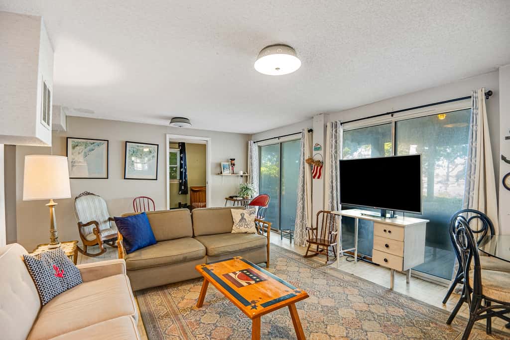TB208C Bland's Landing
