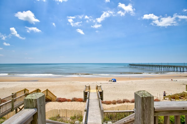 Beachfront duplex with beach access, ocean views, air hockey, washer/dryer, AC