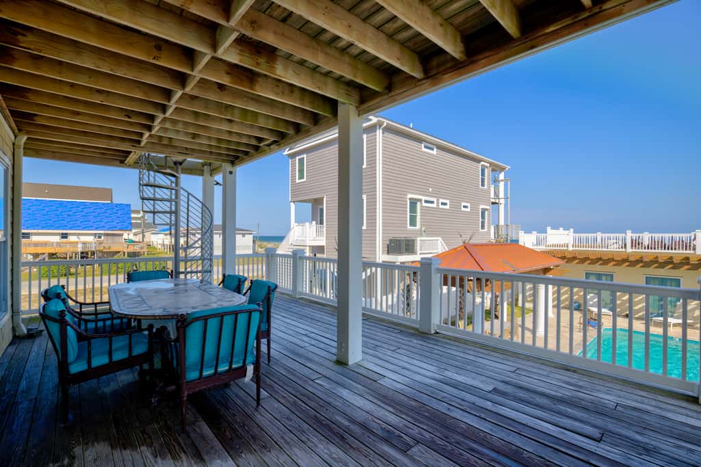 NTB2780 Oceanfront Acropolis