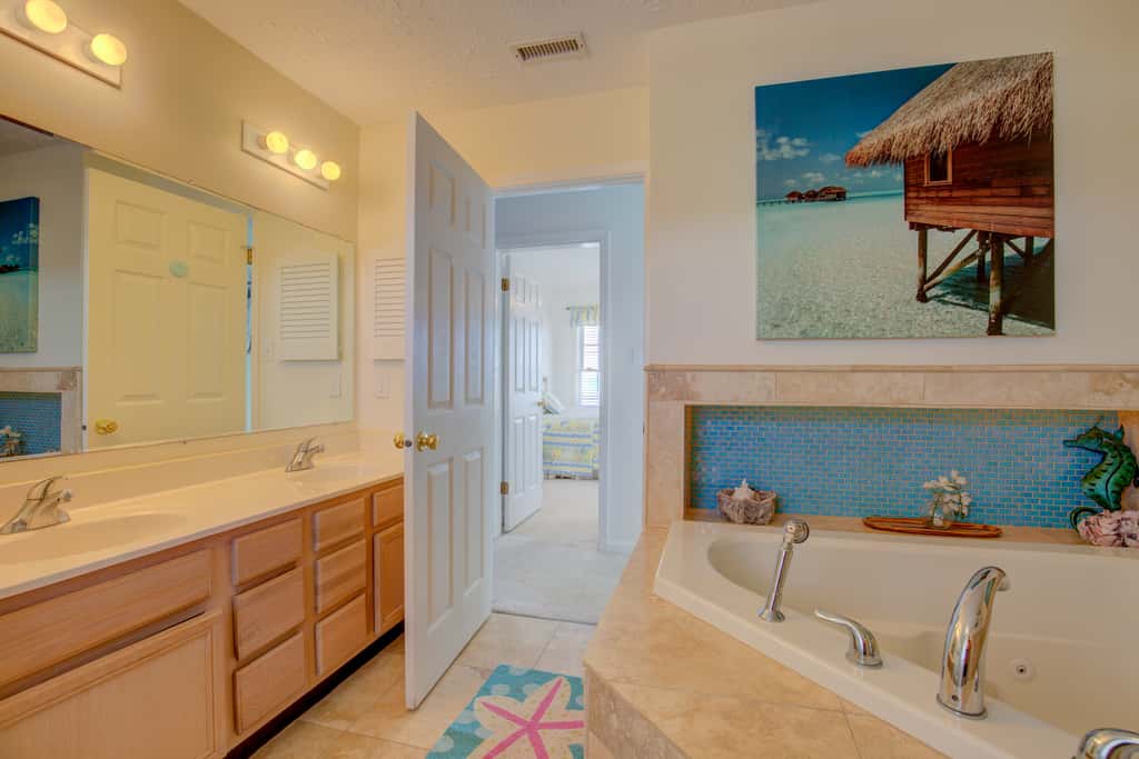 NTB2780 Oceanfront Acropolis
