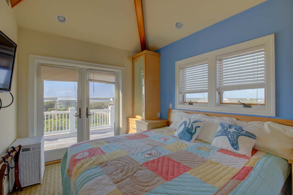 NTB2780 Oceanfront Acropolis