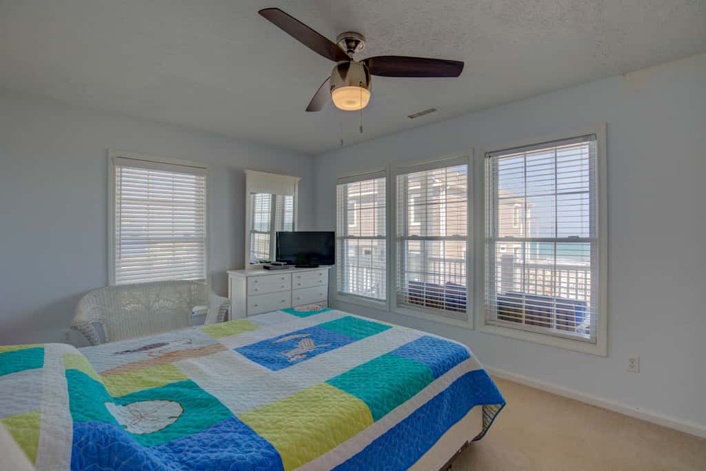 NTB2780 Oceanfront Acropolis